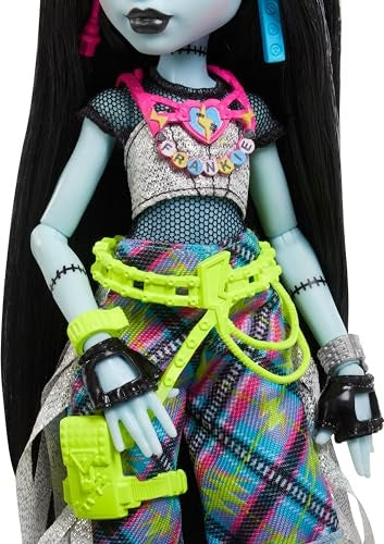 Load image into Gallery viewer, Monster High Monster Fest Frankie Stein Fashion Doll With Festival Outfit, Band Poster And Accessories