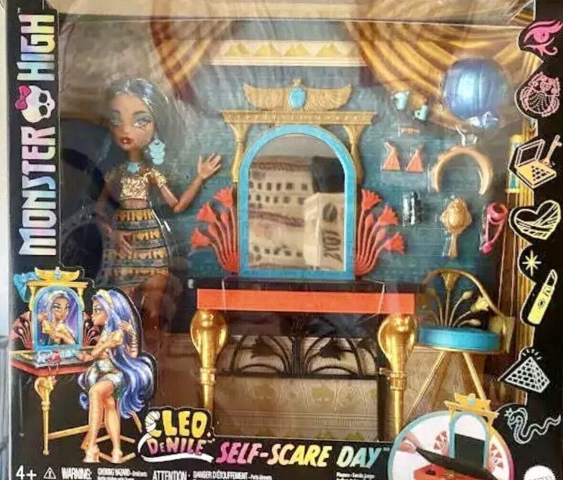 Load image into Gallery viewer, Monster High Cleo De Nile Self-Scare Day Doll and Playset