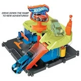 Load image into Gallery viewer, Hot Wheels City Downtown Express Car Wash Playset, With 1 Toy Car