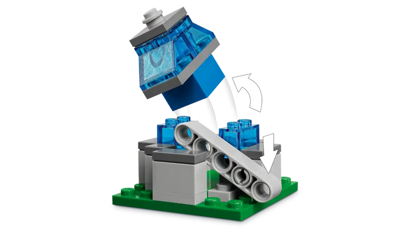 Load image into Gallery viewer, LEGO Minecraft The Ghast Balloon Village Attack