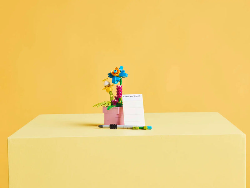 Load image into Gallery viewer, LEGO Creator Typewriter with Flowers