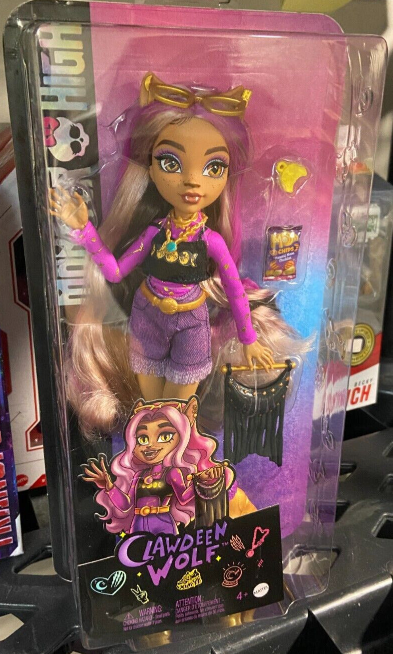 Load image into Gallery viewer, Mattel Monster High Clawdeen Wolf Doll