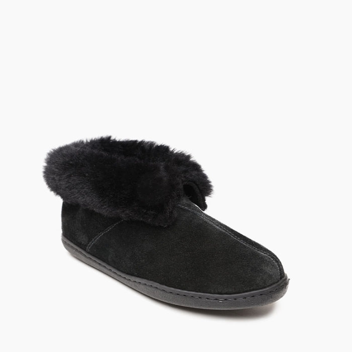 Load image into Gallery viewer, Minnetonka Women's Sheepskin Ankle Boot 5-11 Black