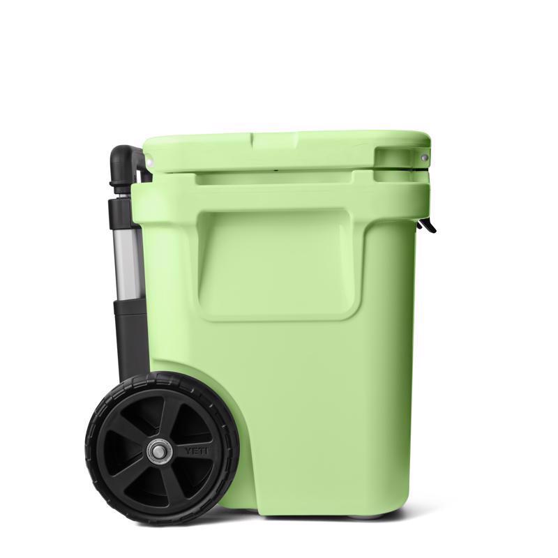 Load image into Gallery viewer, YETI Roadie 32 Key Lime 32 qt Roller Cooler