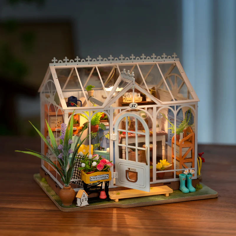 Load image into Gallery viewer, Rolife Dreamy Garden House DIY Miniature House Kit