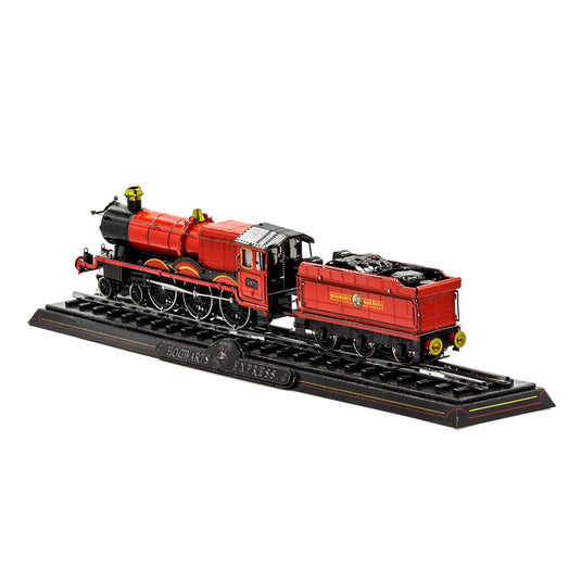 Metal Earth Hogwarts Express with Track