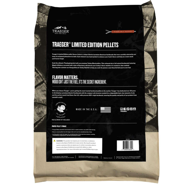 Load image into Gallery viewer, Traeger Turkey Blend Hardwood Pellets w/ Brine Kit All Natural Maple/Hickory 18 lb
