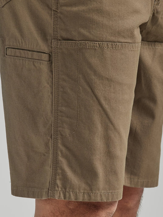 WRANGLER® RIGGS WORKWEAR® UTILITY RELAXED SHORT IN LIGHT BROWN SIZE 42