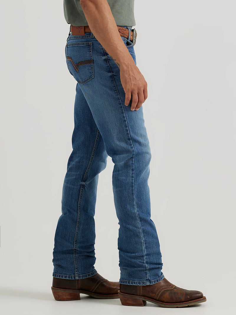 Load image into Gallery viewer, Wrangler 30X34 20X Slim Fit Straight Leg Jeans - Lakeway
