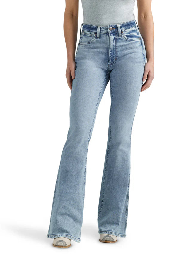 Load image into Gallery viewer, Wrangler Womens 28X34 Retro Bailey High Rise Flare Jeans
