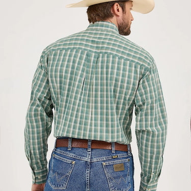 Wrangler Men's George Straight Western Shirt (Grassy Plaid) Size L