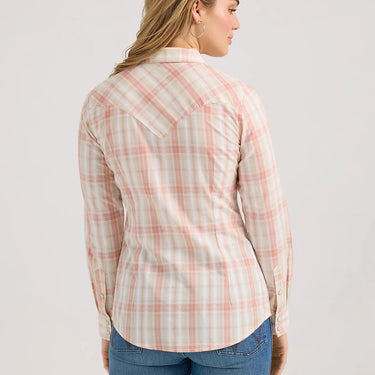 Wrangler Women's Retro® Western Vintage Snap Top (White/Pink) Size L