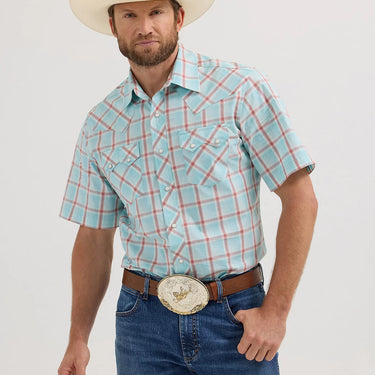 Wrangler Men's Retro® Short Sleeve Sawtooth Pocket Western Snap Shirt (Blue/Red) Size L