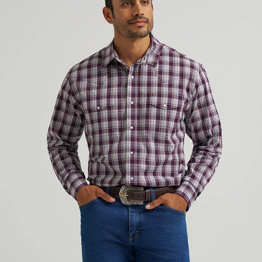 Wrangler Men's Wrinkle Resist Long Sleeve Western Snap Plaid Shirt (Burgundy) Size L