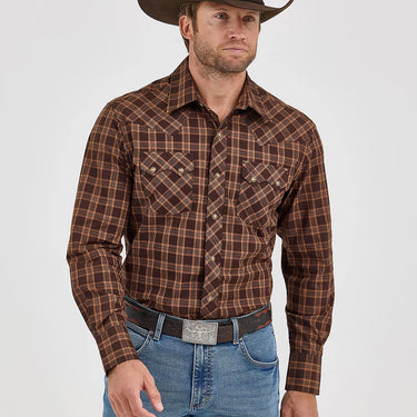 Wrangler Retro® Long Sleeve Sawtooth Snap Pocket Western Shirt (Brown) Size L