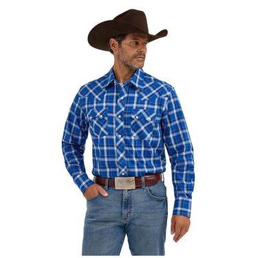 Wrangler Men's Modern Fit Retro Long Sleeve Snap Shirt (True Blue) Size XL