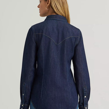 Wrangler Women's Iconic Western Snap Denim Shirt (Dark Denim) Size M