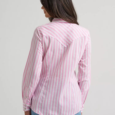 Wrangler Women's Olivia Western Slim Snap Shirt (Pink Stripes) Size