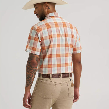 Wrangler All Terrain Gear Men's Hike Shirt (Pear Sorbet) Size XL