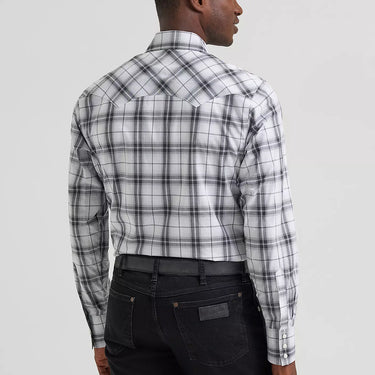 Wrangler Retro® Long Sleeve Sawtooth Snap Pocket Western Shirt (Black/White) Size L