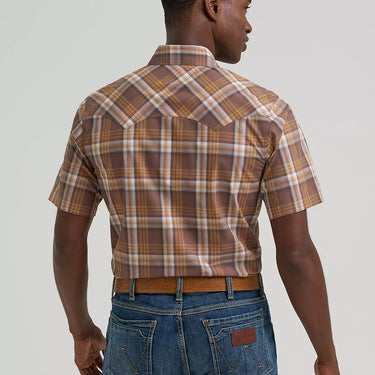 Wrangler Men's Retro® Short Sleeve Sawtooth Pocket Western Snap Shirt (Maple Brown) Size XL