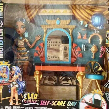 Monster High Cleo De Nile Self-Scare Day Doll and Playset