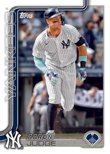 Topps 2025 MLB Baseball Series 1 Value Box