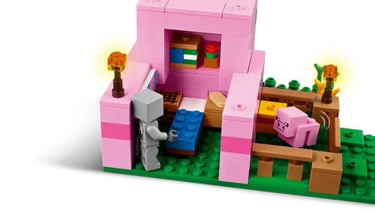 LEGO Minecraft The Baby Pig House