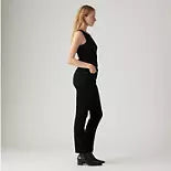 Levi's Women's Classic Mid Rise Straight-Leg Jeans (Soft Black) Size 6M