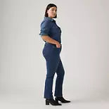 Levi's Women's Classic Mid Rise Straight-Leg Jeans - Lapis Dark Horse 6S