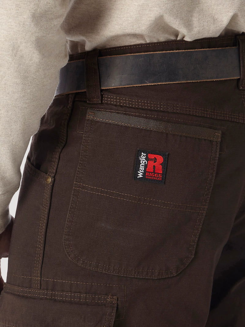 Load image into Gallery viewer, WRANGLER® RIGGS WORKWEAR® RIPSTOP RANGER CARGO PANT IN DARK BROWN SIZE 46X32
