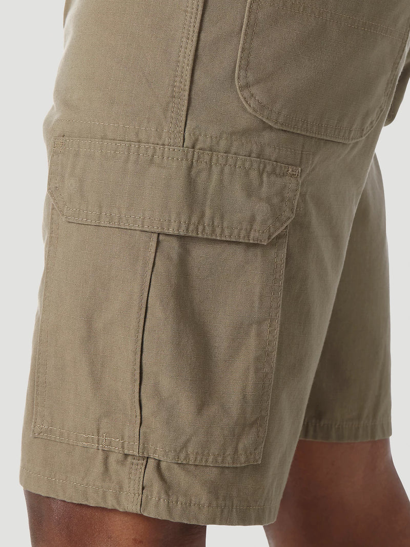 Load image into Gallery viewer, WRANGLER® RIGGS WORKWEAR® RIPSTOP RANGER CARGO SHORT IN BARK SIZE 33
