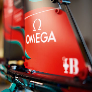 LEGO® Technic Emirates Team New Zealand AC75 Yacht