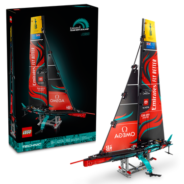 LEGO® Technic Emirates Team New Zealand AC75 Yacht