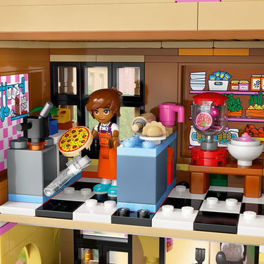 LEGO® Friends Restaurant and Cooking School