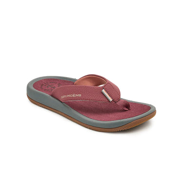 Grundens Women's Deck-Mate 3-Point Sandal (Light Mahogany) Size 8