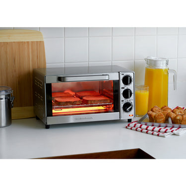 Hamilton Beach Stainless Steel Silver 4 slot Toaster Oven 8.7 in. H X 11.5 in. W X 15 in. D