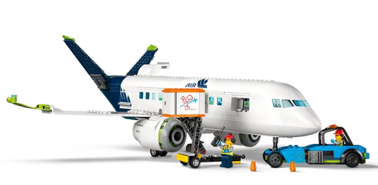 Lego City Passenger Airplane 913pc