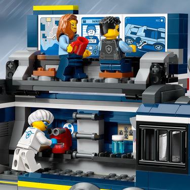 LEGO® City Police Mobile Crime Lab Truck