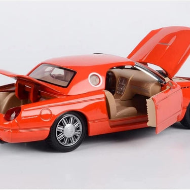 James Bond Collection - 1:24 Scale Diecast Model Car Compatible with Ford Thunderbird Die Another Day in Orange