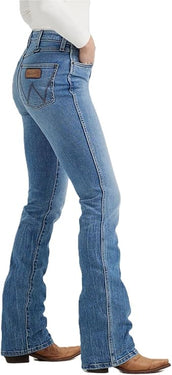 Wrangler Women's Retro Bailey High Rise Boot Cut Jean (Kelly/Light Wash) Size 30X32