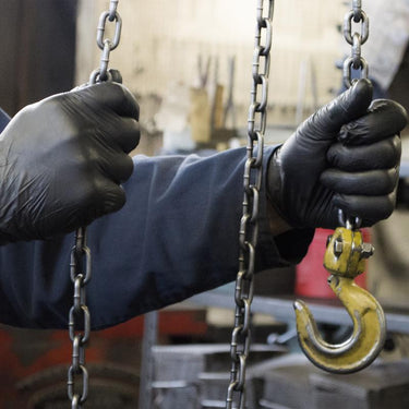 Gloveworks Nitrile Disposable Gloves Medium Black Powder Free 100 pk