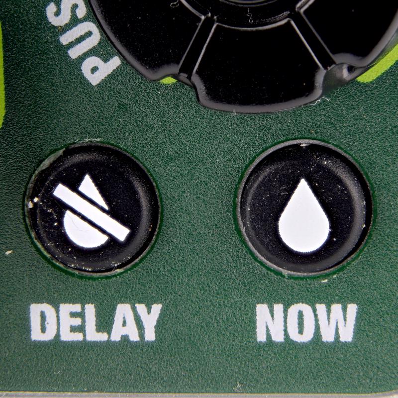 Load image into Gallery viewer, Raindrip Programmable 1 Zone Digital Water Timer
