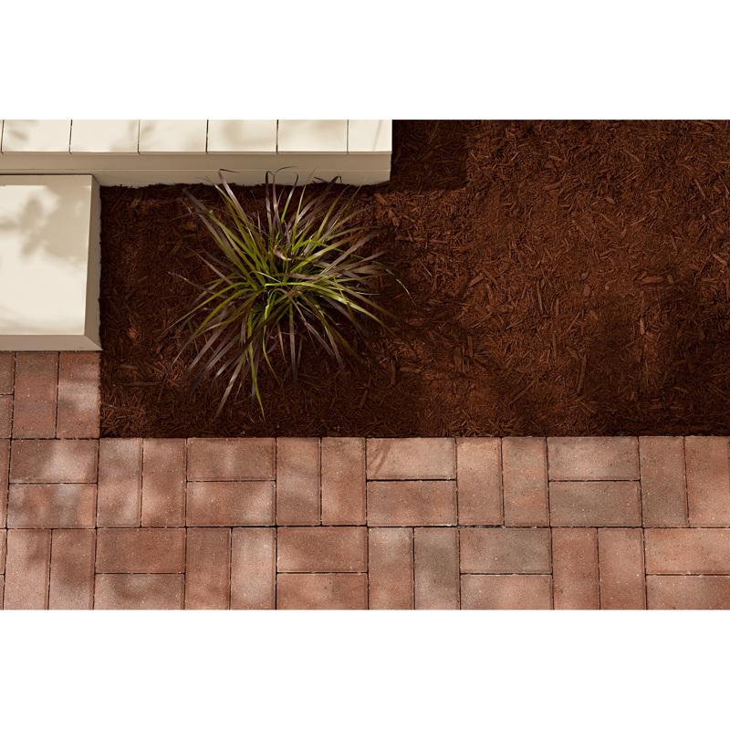 Load image into Gallery viewer, Scotts Nature Scapes Red Bark Color Enhanced Mulch 2 cu ft
