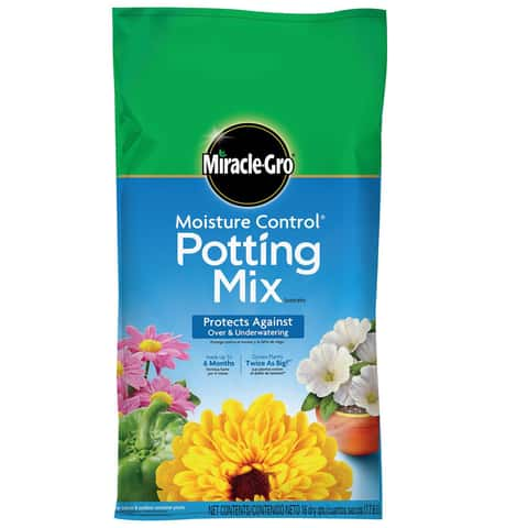 Miracle-Gro Moisture Control Flower and Plant Potting Mix 16 qt