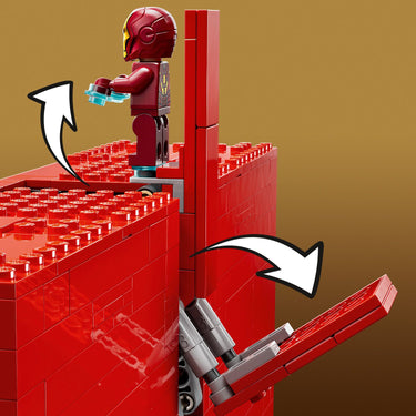 LEGO® MARVEL Logo & Minifigures