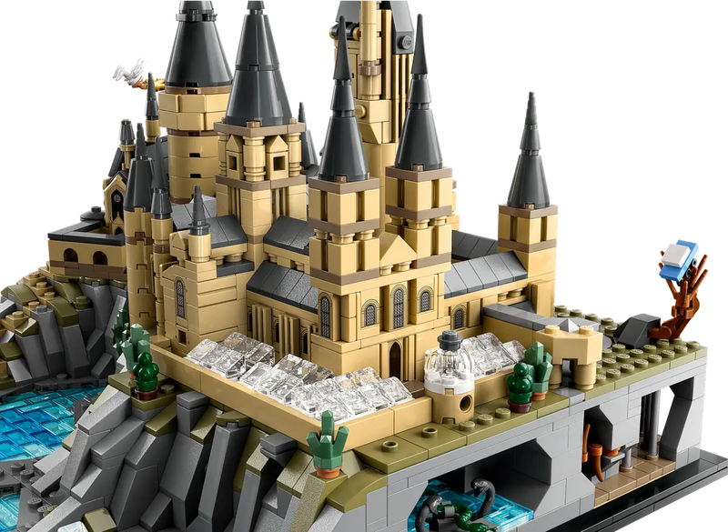 Load image into Gallery viewer, Lego Harry Potter Hogwarts™ Castle and Grounds
