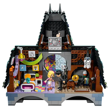 LEGO® Wednesday & Enid's Dorm Room