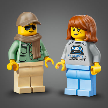 LEGO® Speed Champions Jaguar Project 7 & Land Rover Defender