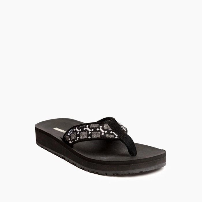 Load image into Gallery viewer, Minnetonka Women&#39;s 5-11 Hedy Black Flip Flop
